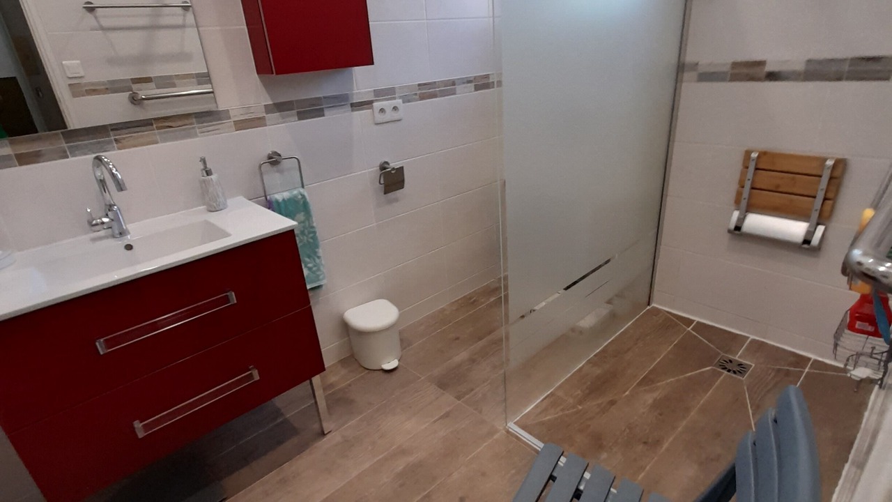Photo of Bathroom in Saint-Saturnin-les-Apt