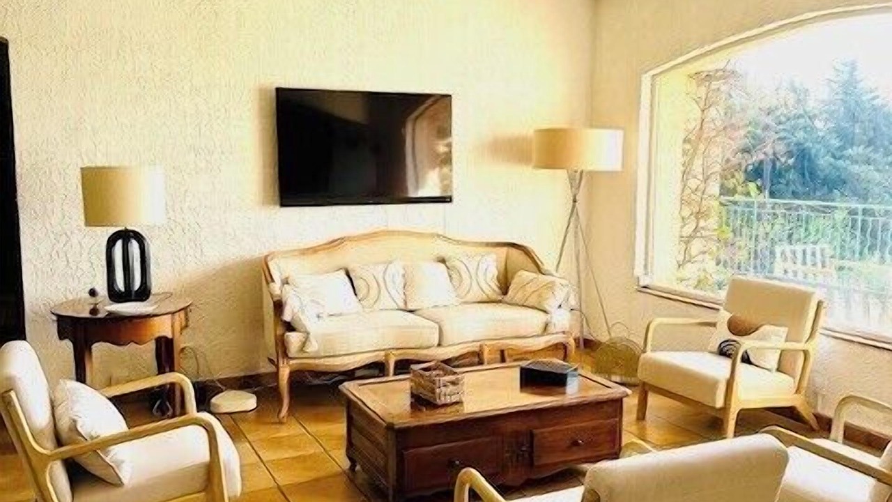 Photo of Livingroom in Ollioules