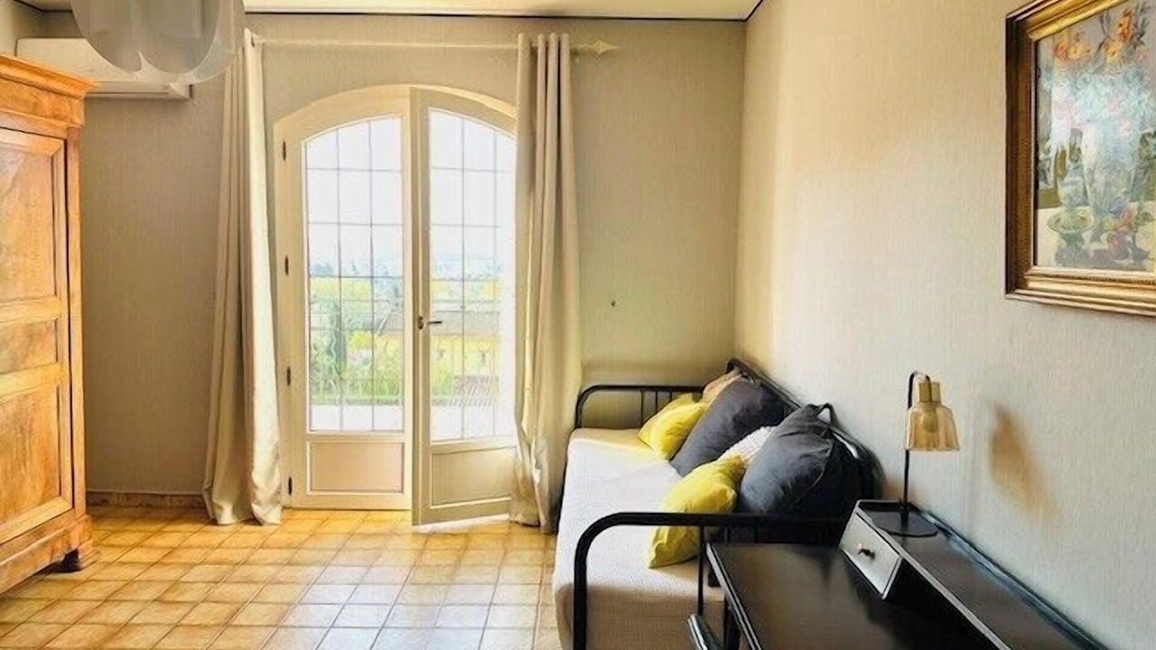 Photo of Livingroom in Ollioules