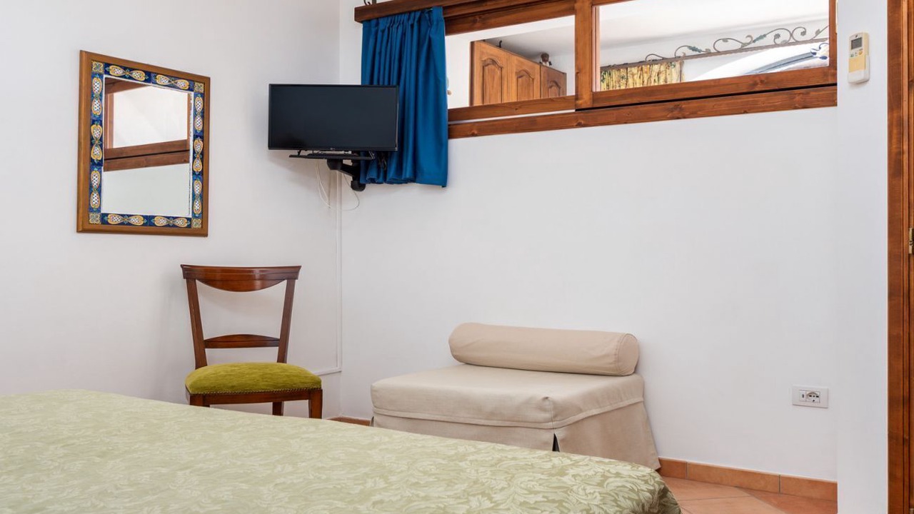 Photo of Bedroom in Path of the Gods