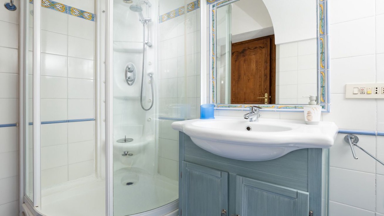 Photo of Bathroom in Path of the Gods