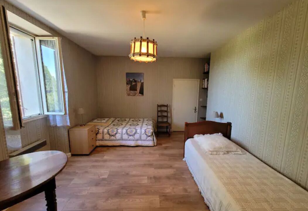 Photo of Bedroom in Velleron