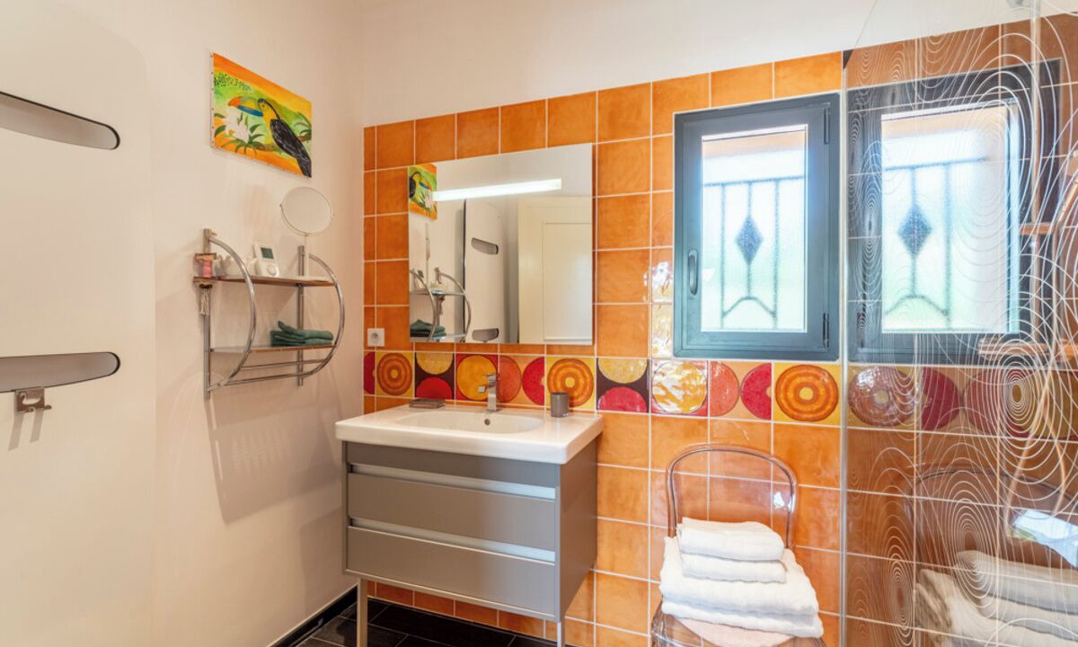 Photo of Bathroom in Crillon-le-Brave