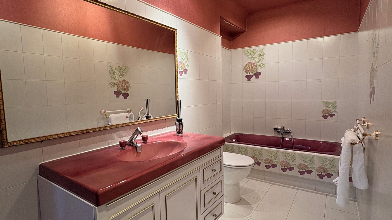 Photo of Bathroom in Saint-Chamas