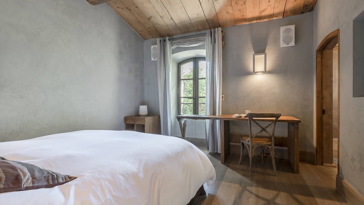Photo of Bedroom in Lambesc