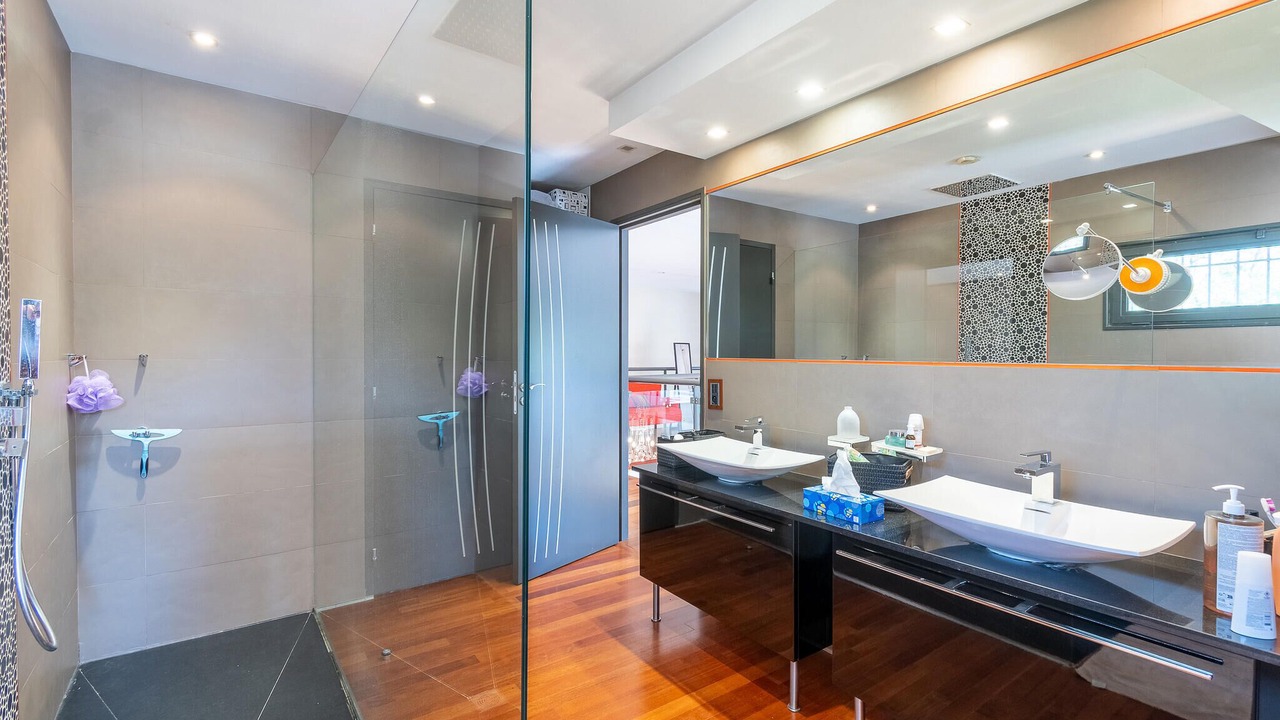 Photo of Bathroom in Les Baumettes