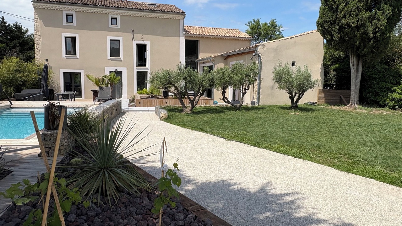Photo of Outdoor in Velleron