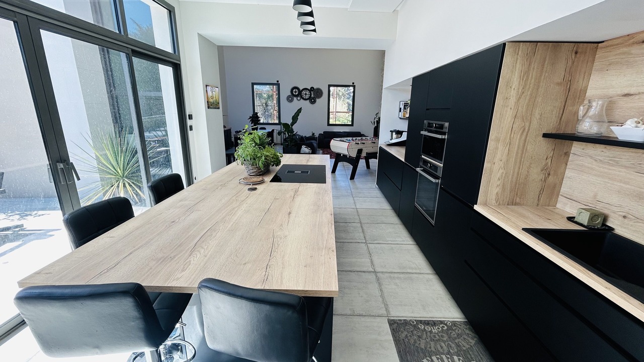 Photo of Kitchen in Velleron