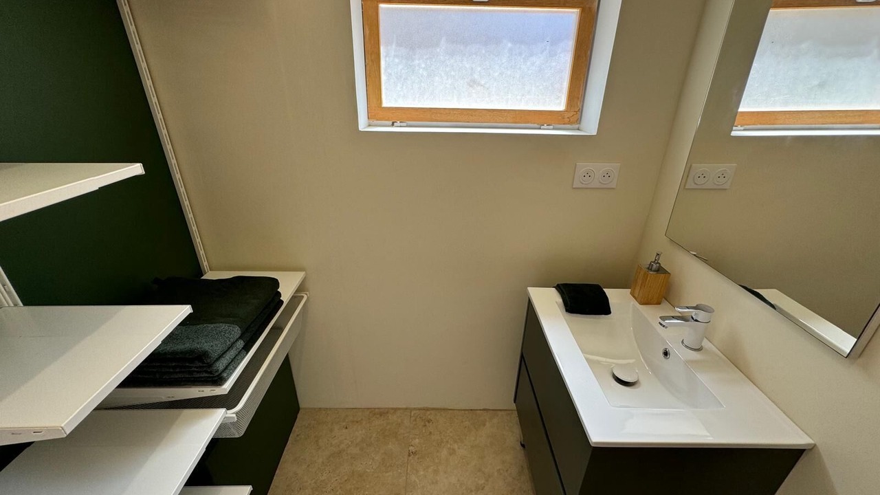 Photo of Bathroom in La Seyne-sur-Mer