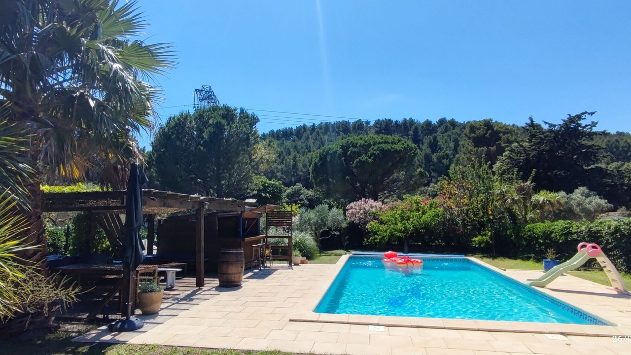 Photo of Outdoor in Istres