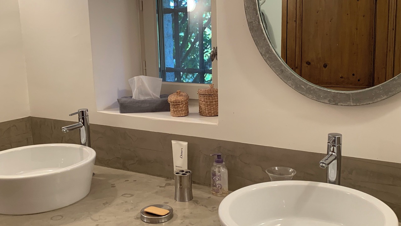 Photo of Bathroom in Menerbes