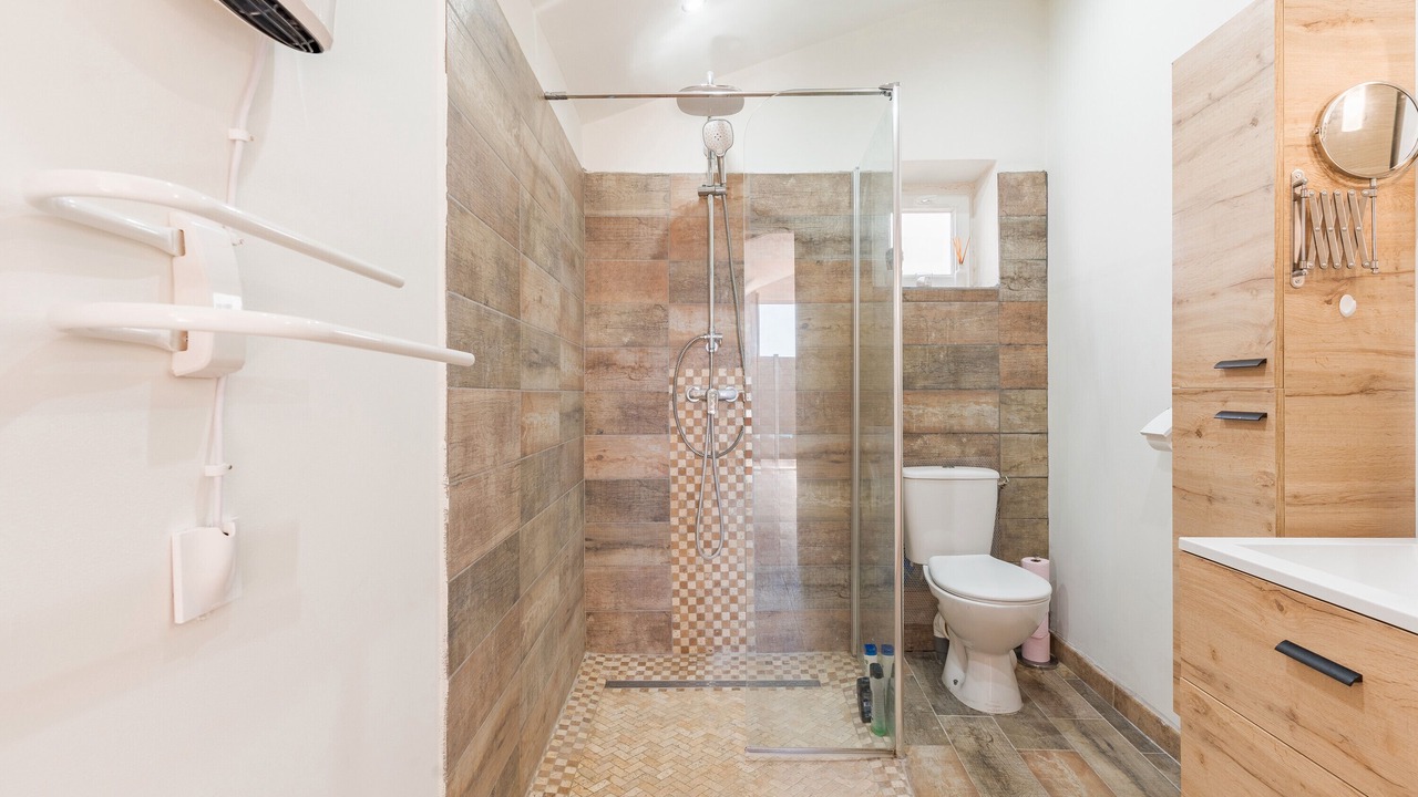 Photo of Bathroom in Miramas