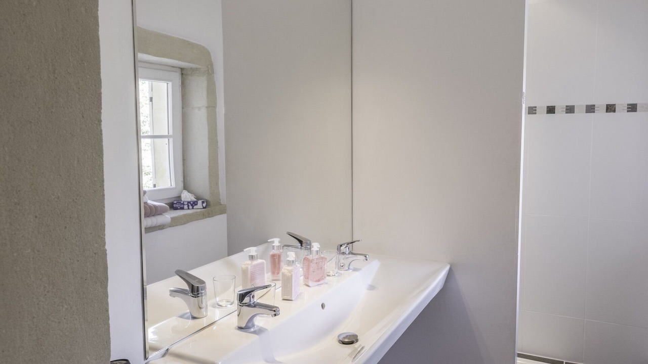 Photo of Bathroom in Colonzelle