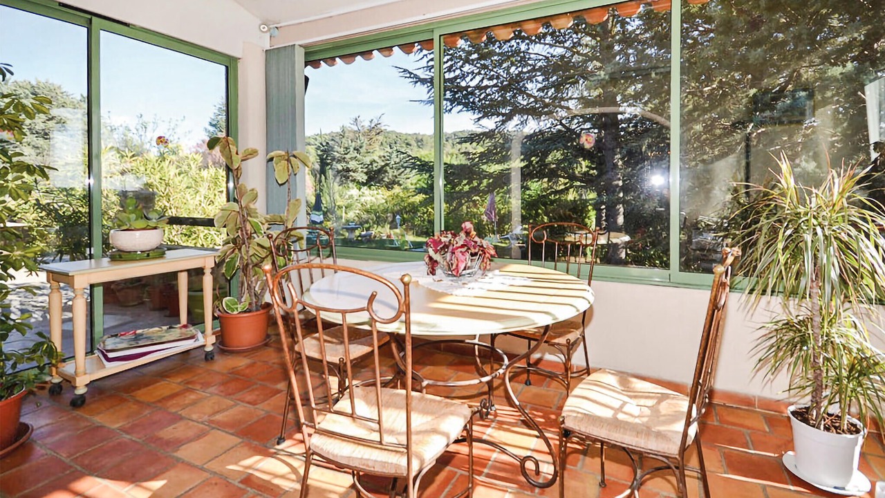 Photo of Bedroom in La Bastide-des-Jourdans