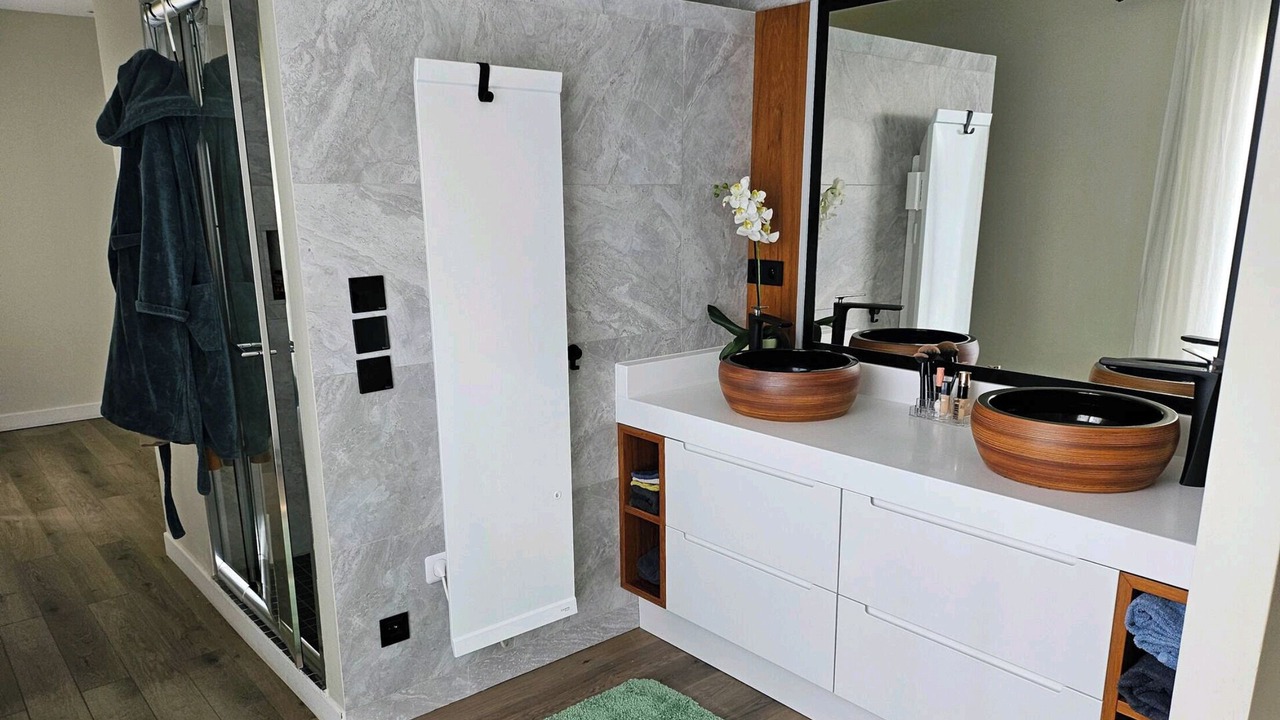 Photo of Bathroom in Cabries