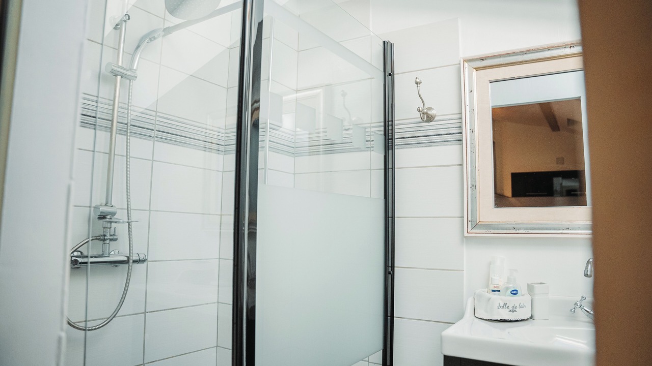 Photo of Bathroom in Noves