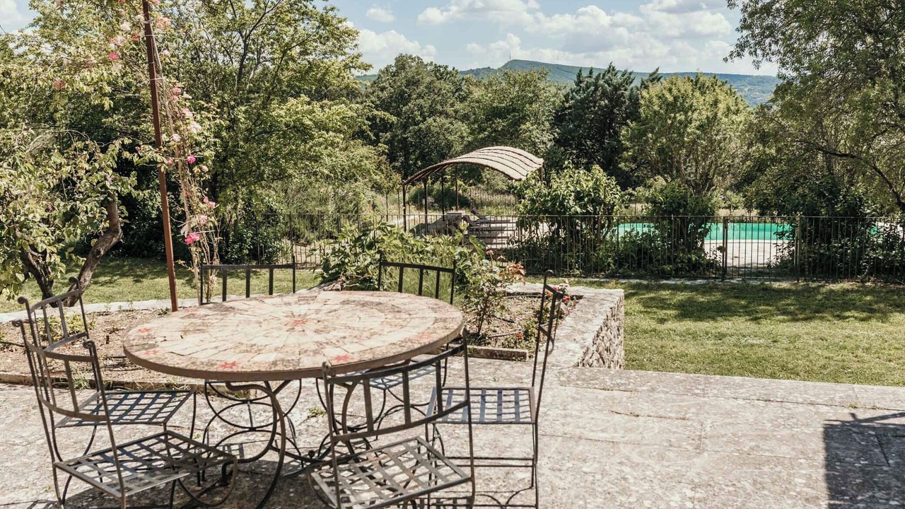 Photo of Outdoor in Saint-Michel-l'Observatoire