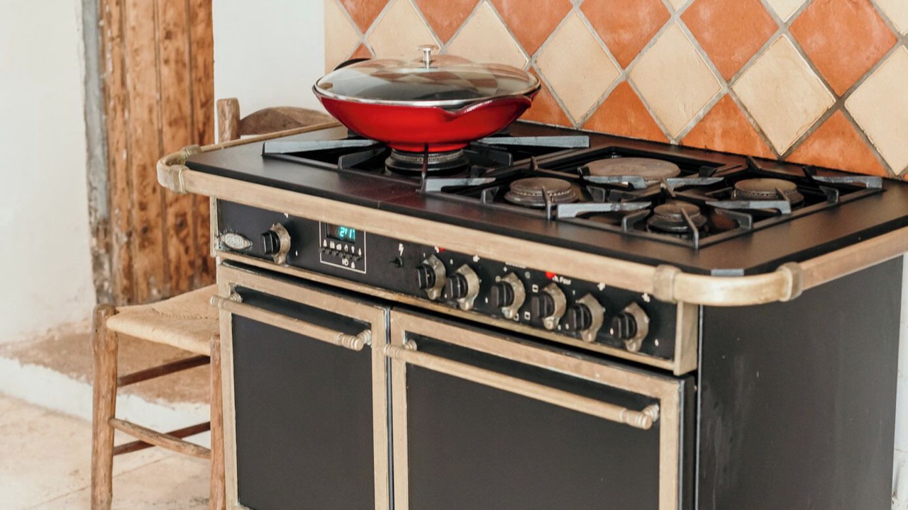 Photo of Kitchen in Saint-Michel-l'Observatoire