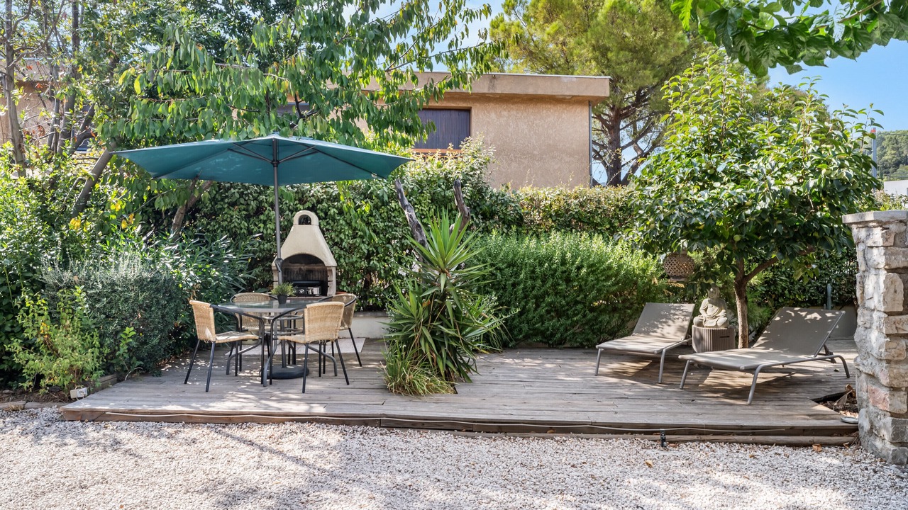 Photo of Outdoor in Cuers