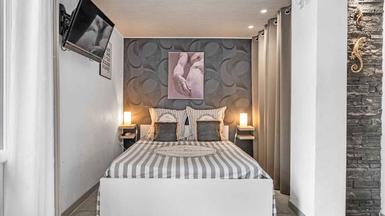 Photo of Bedroom in Cuers