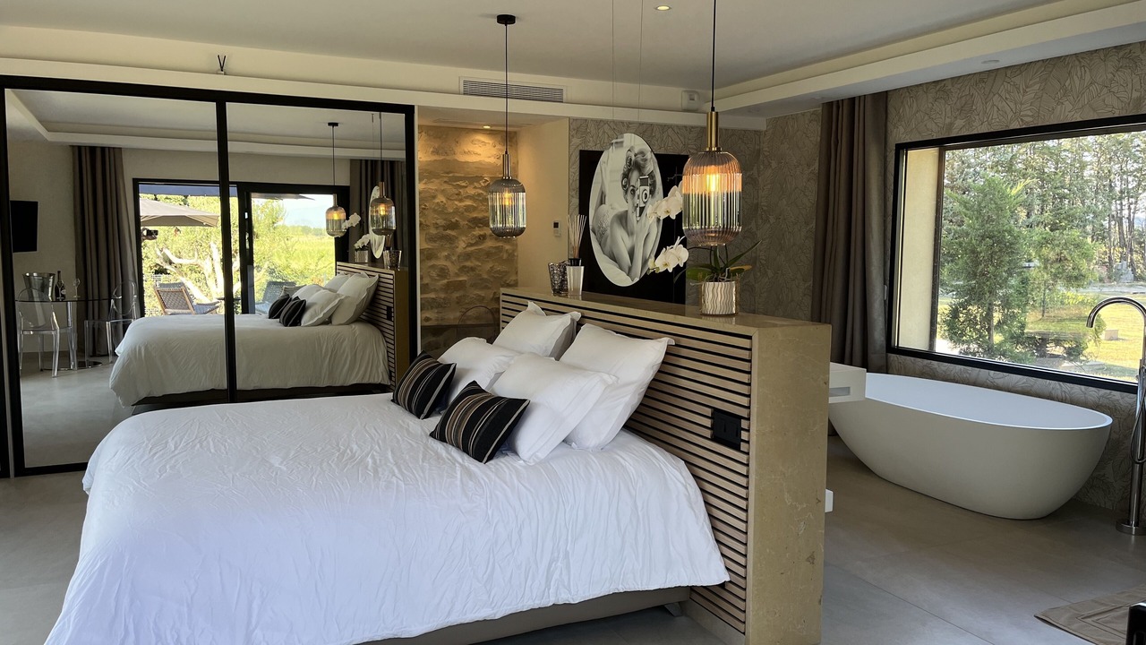 Photo of Bedroom in Caderousse
