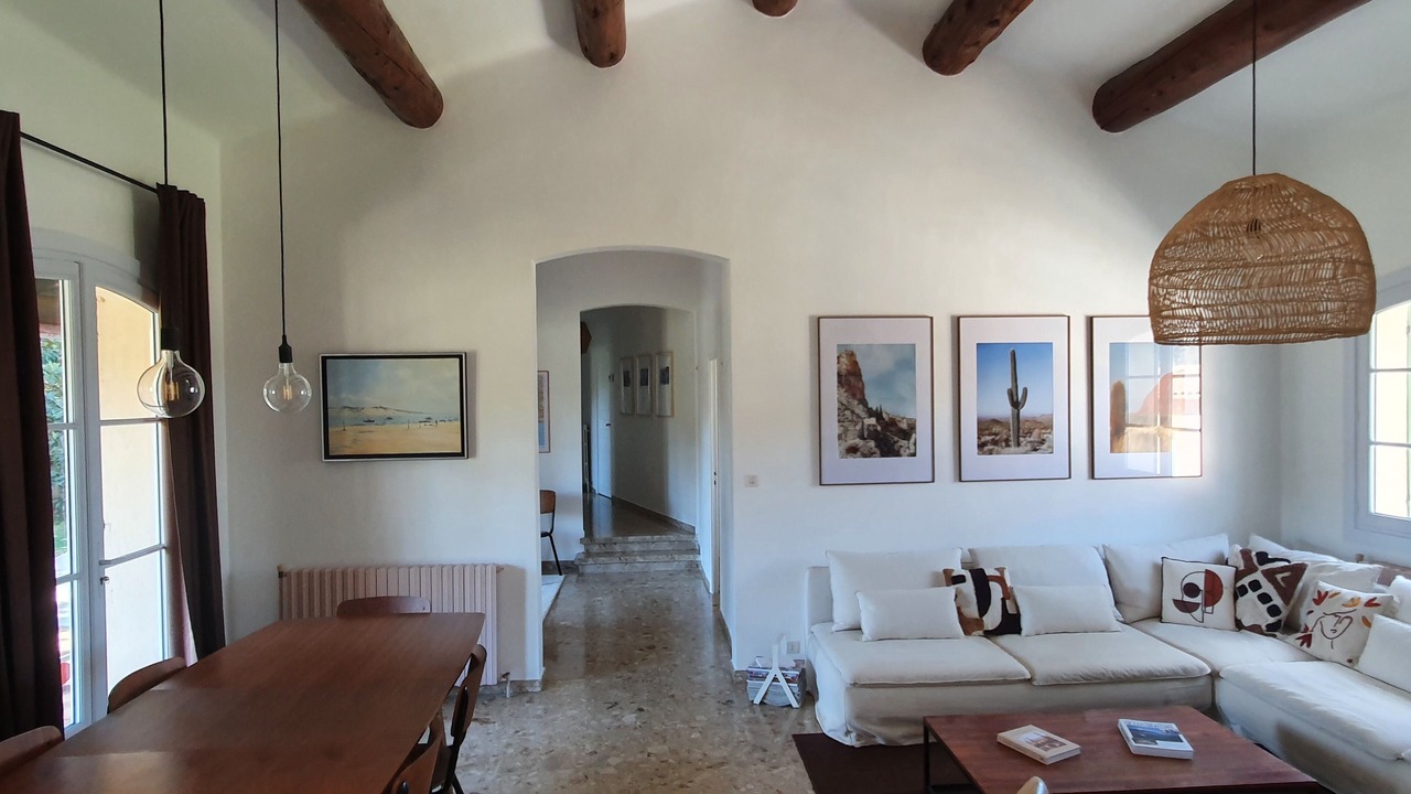 Photo of Livingroom in Eguilles