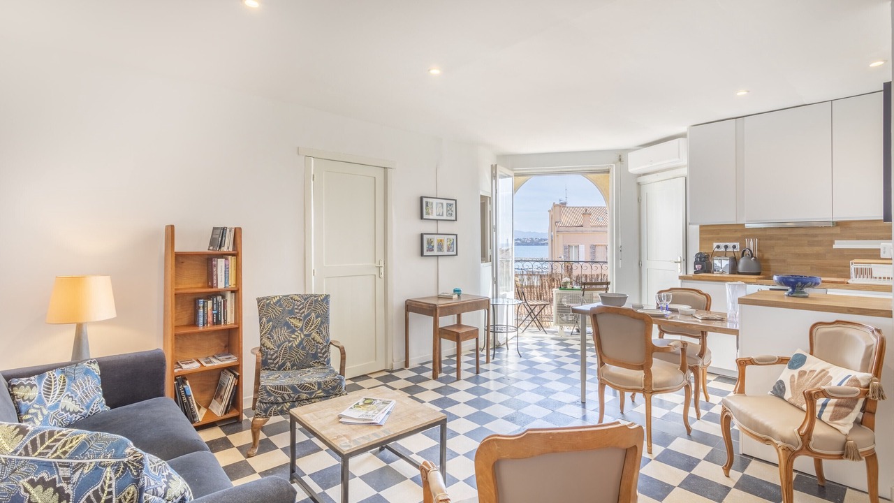 Photo of Livingroom in Bandol