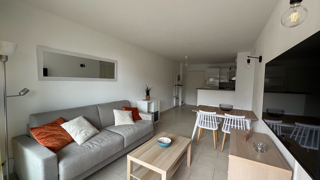 Photo of Livingroom in Miramar