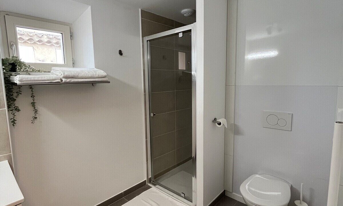 Photo of Bathroom in Velaux