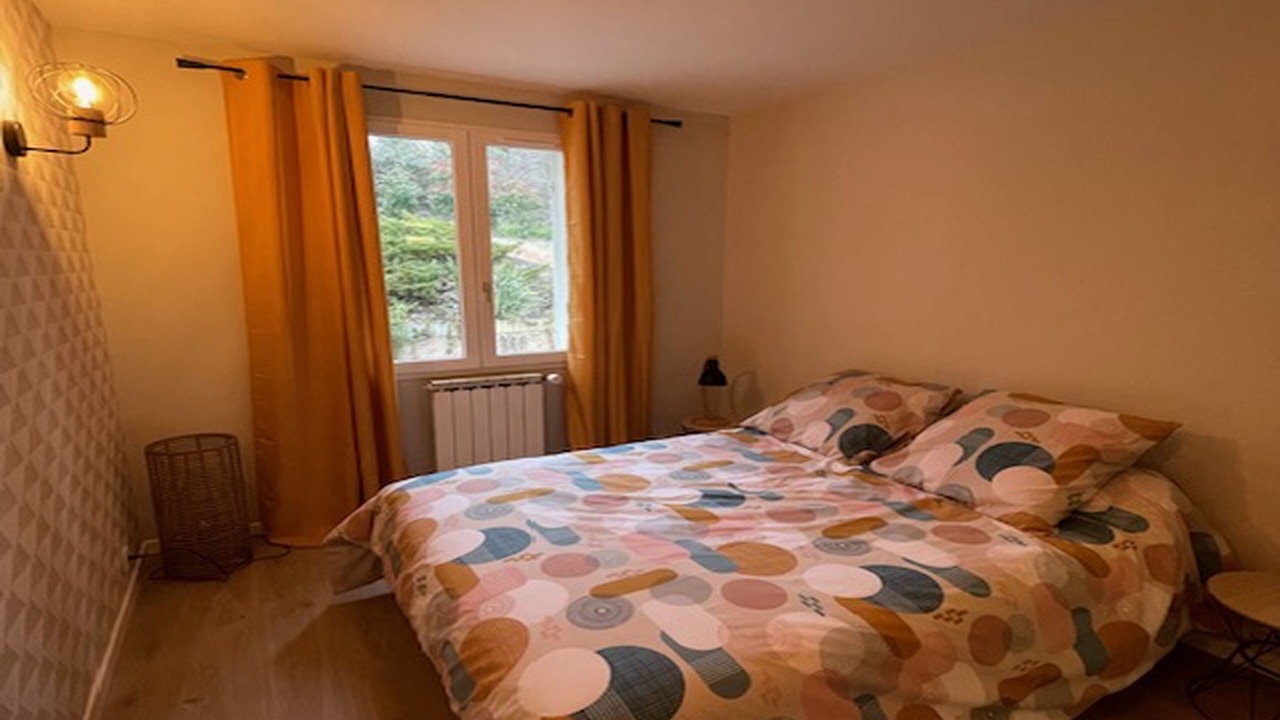 Photo of Bedroom in Pierrevert
