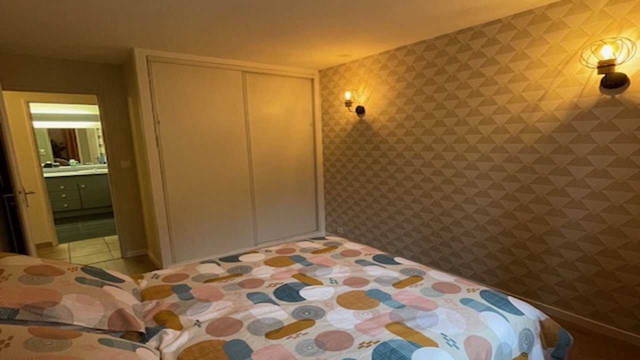 Photo of Bedroom in Pierrevert