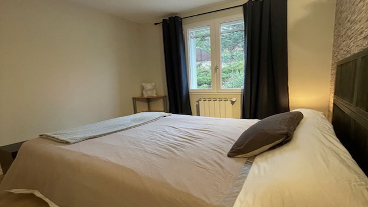 Photo of Bedroom in Pierrevert