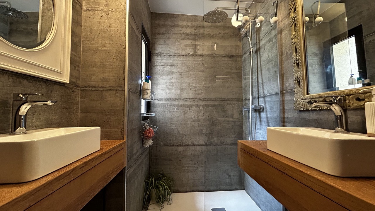 Photo of Bathroom in Eguilles