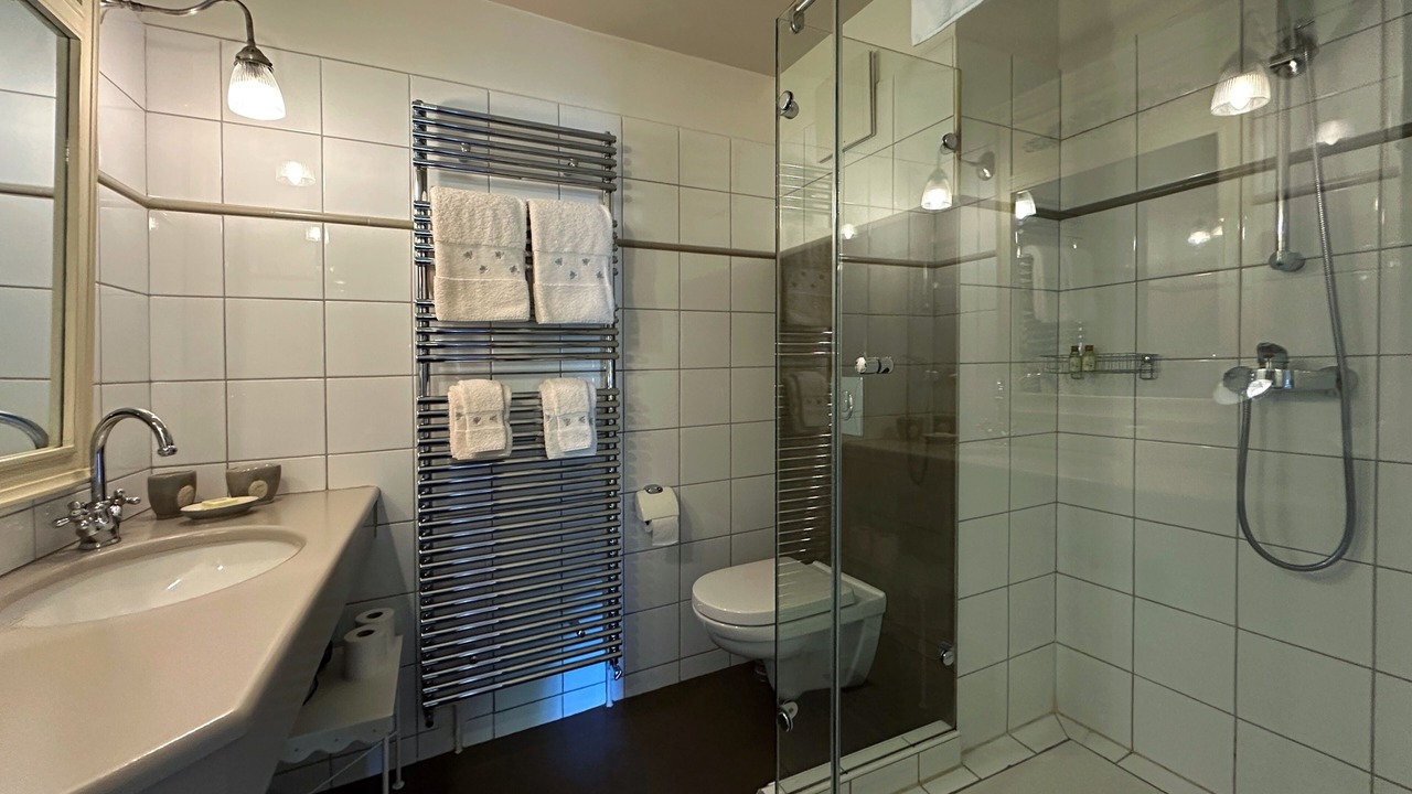 Photo of Bathroom in Vacqueyras