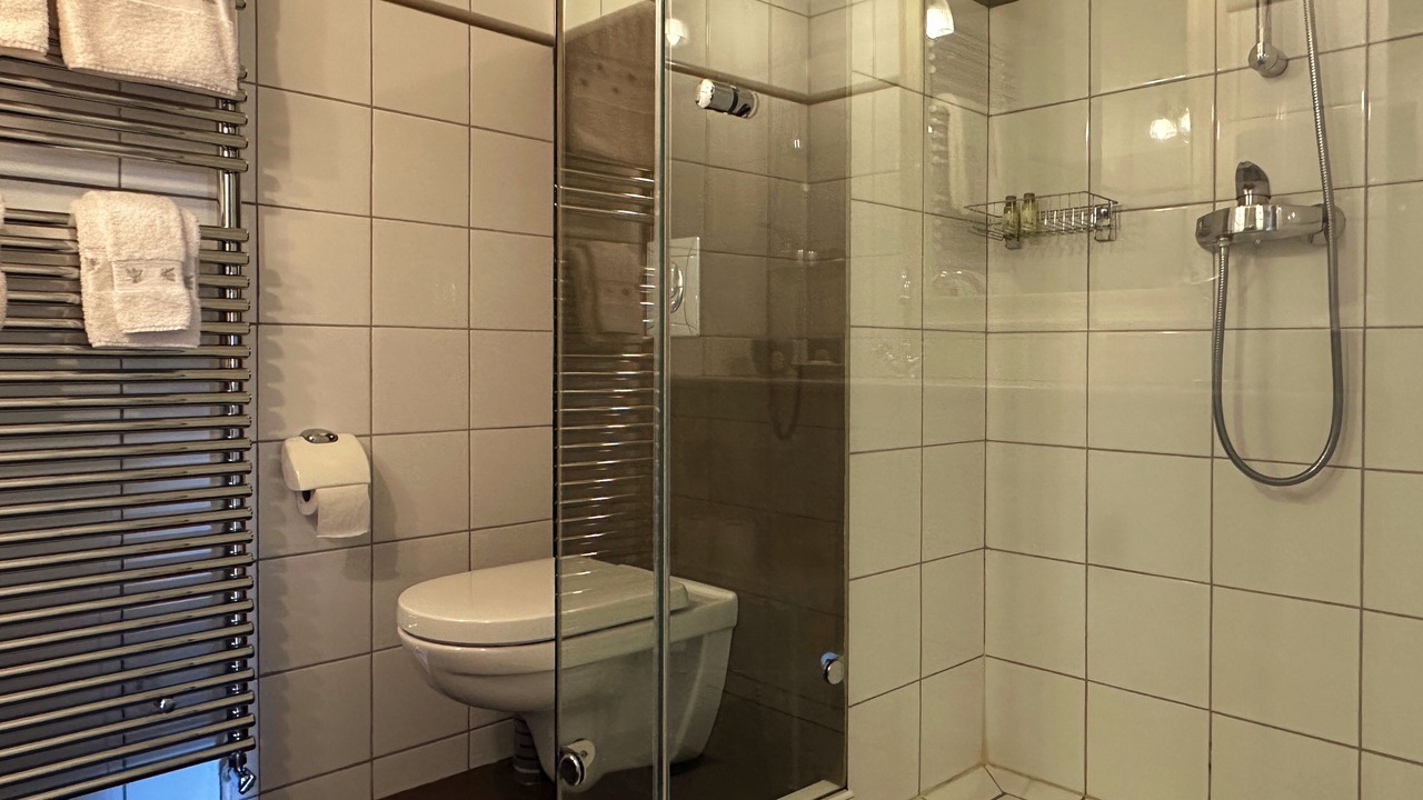 Photo of Bathroom in Vacqueyras