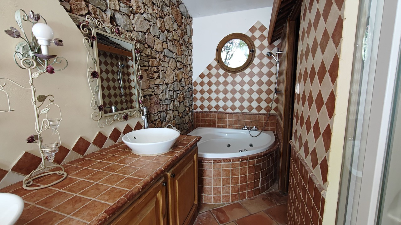 Photo of Bathroom in Trans-en-Provence