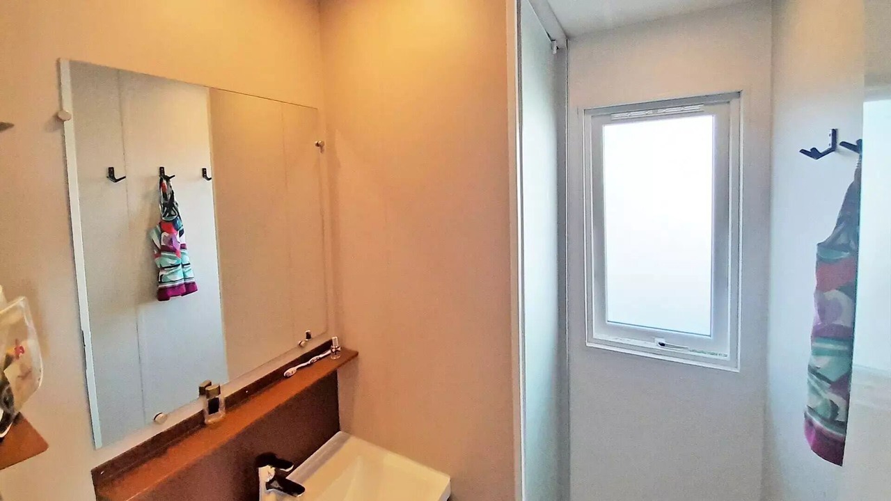 Photo of Bathroom in Saint-Mitre-les-Remparts
