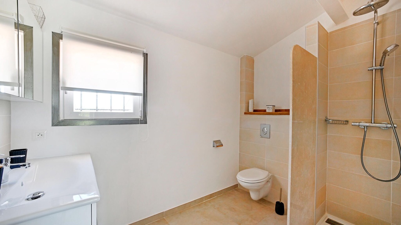 Photo of Bathroom in Remoulins