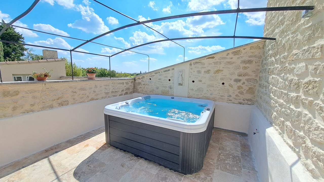 Photo of Outdoor in Caromb