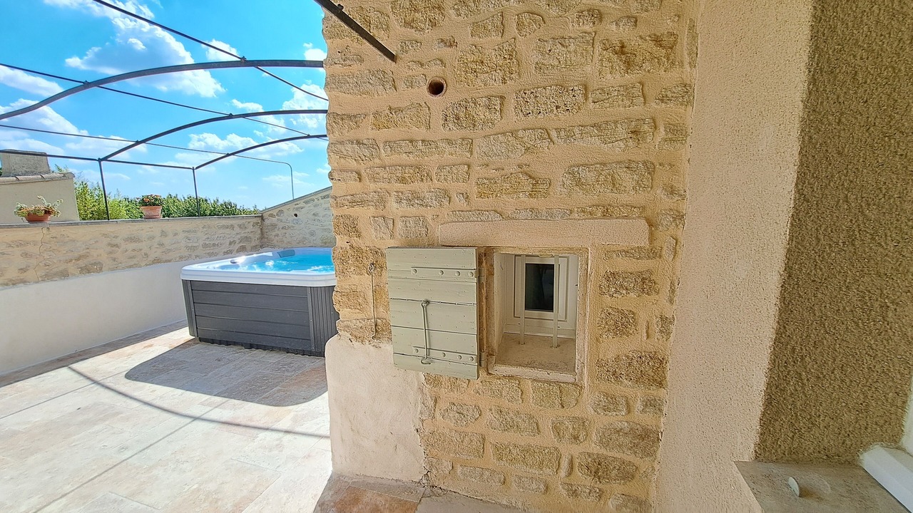 Photo of Outdoor in Caromb