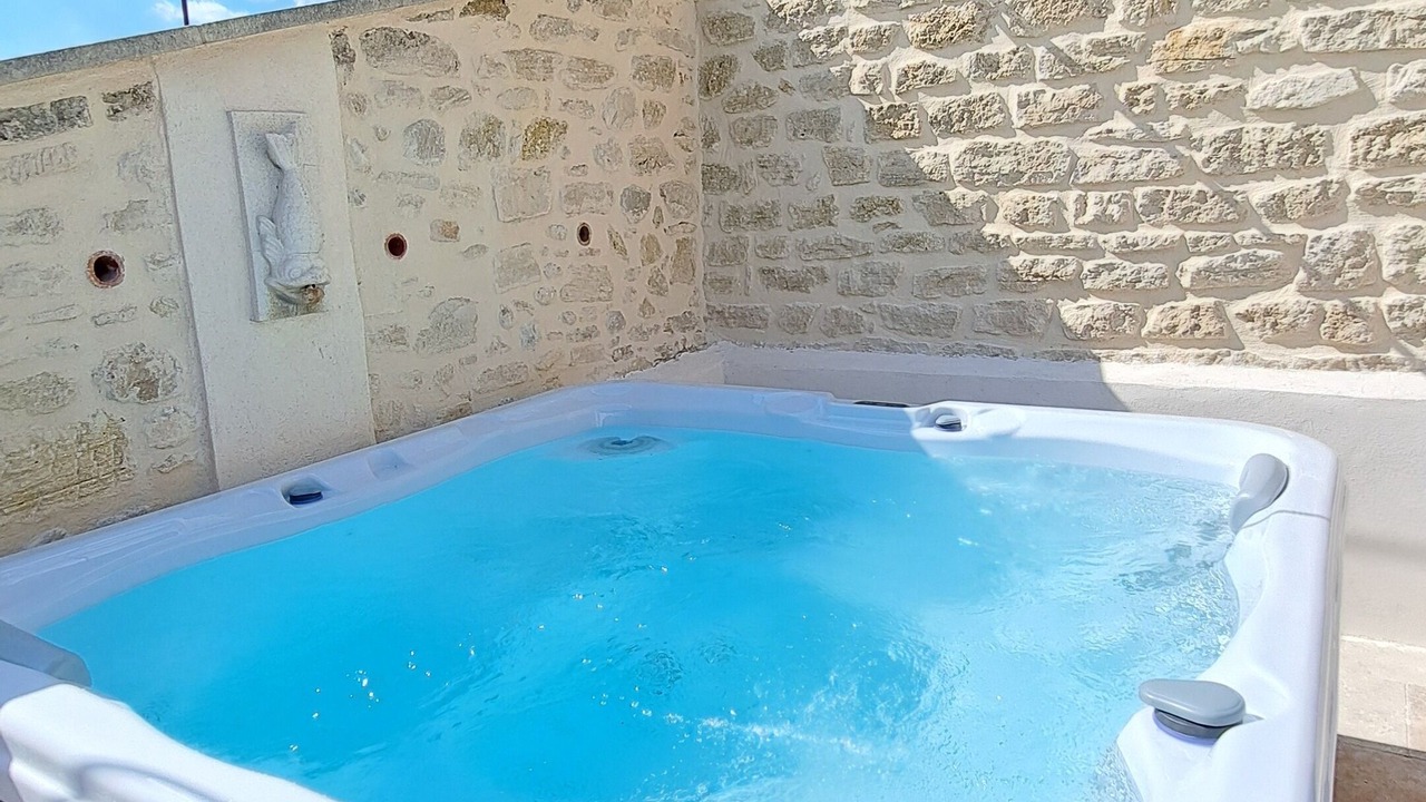 Photo of Outdoor in Caromb