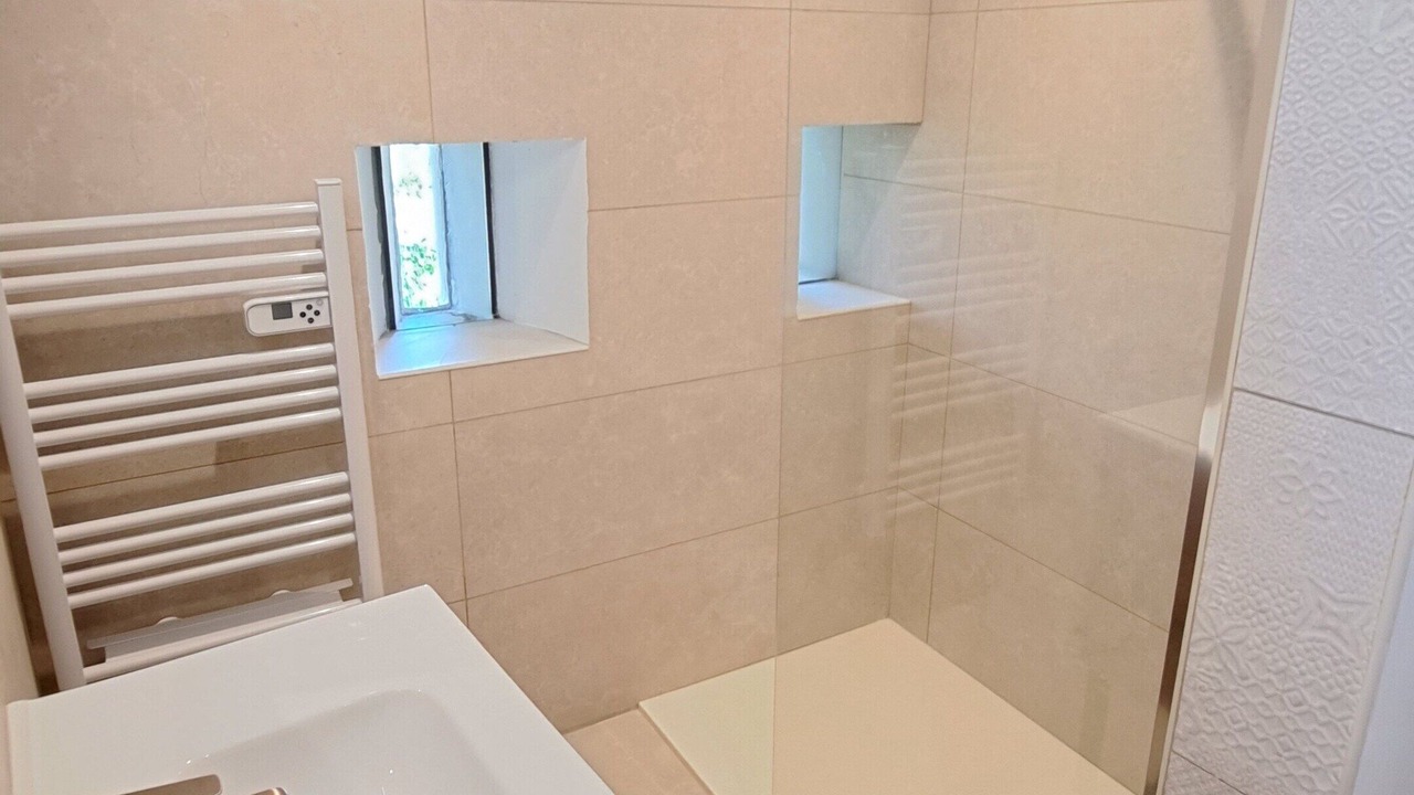 Photo of Bathroom in Caromb