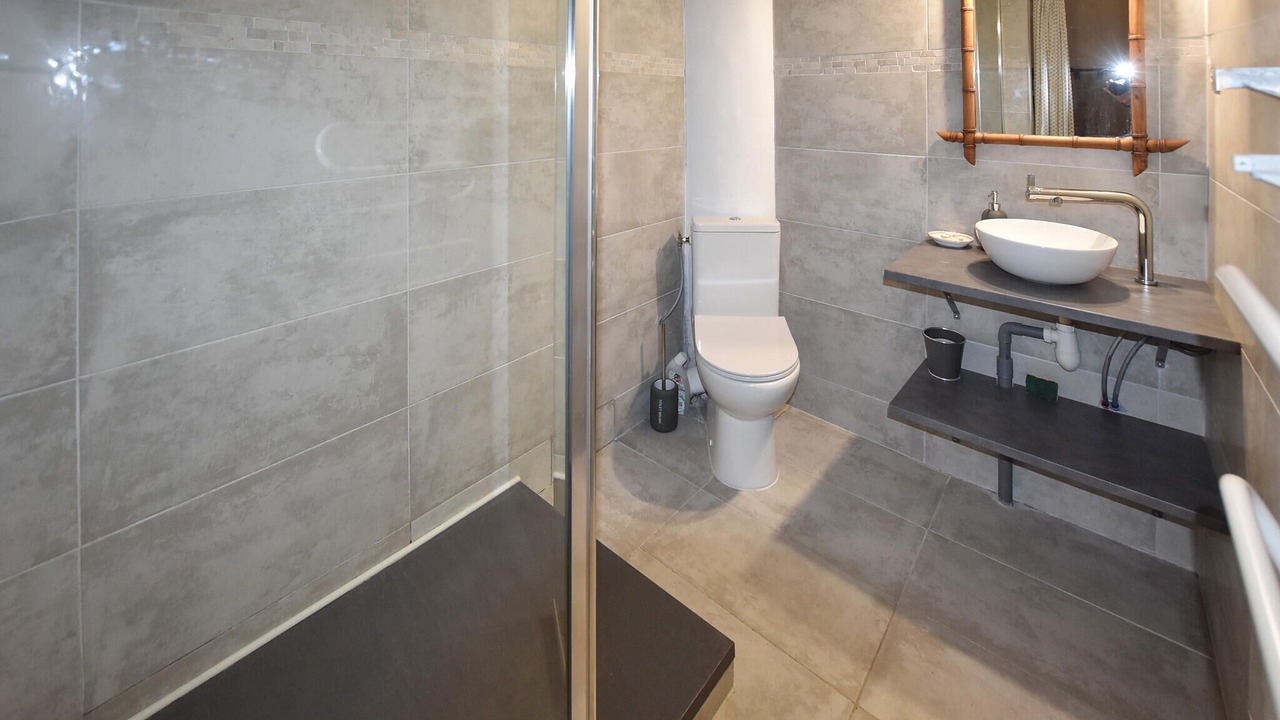 Photo of Bathroom in Morieres-les-Avignon
