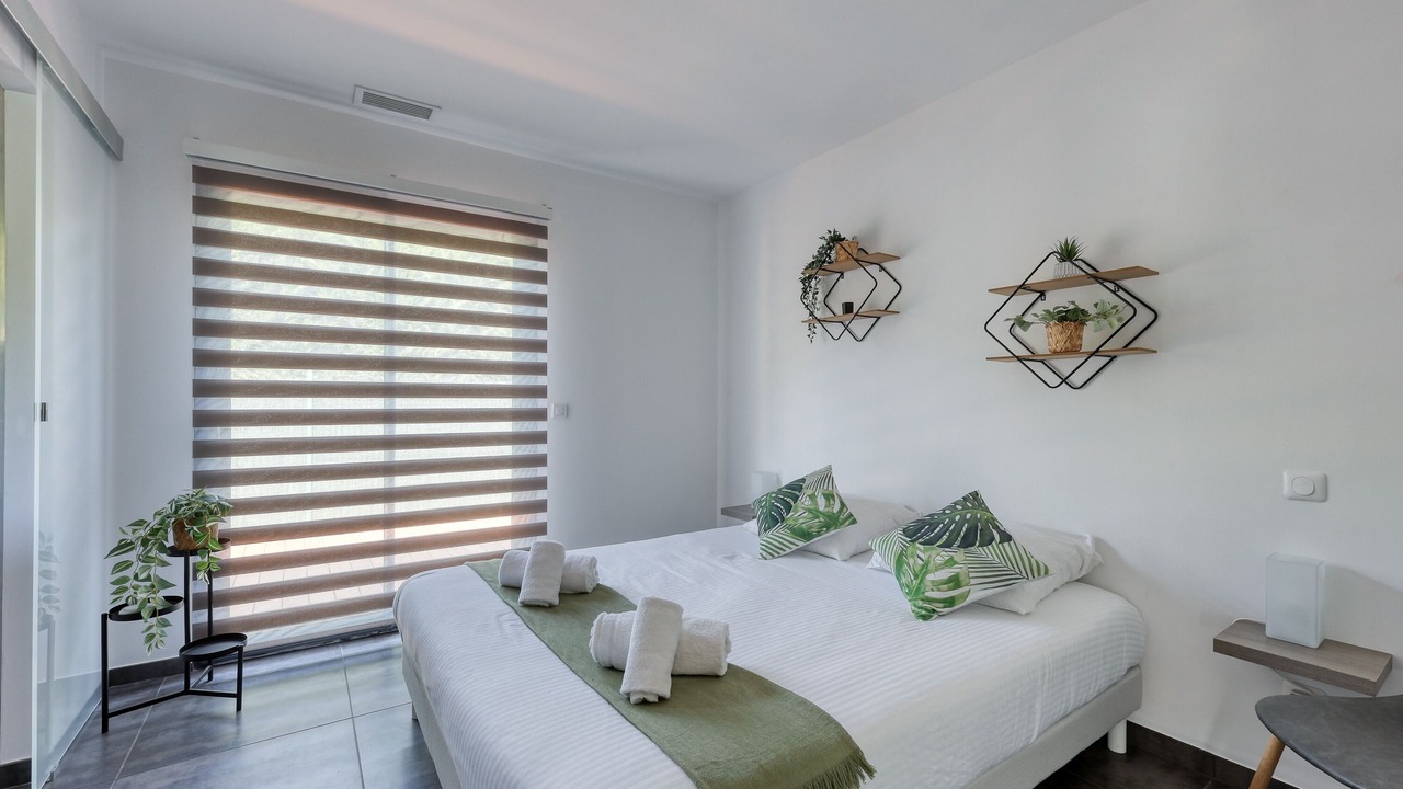 Photo of Bedroom in Roquefort-la-Bedoule
