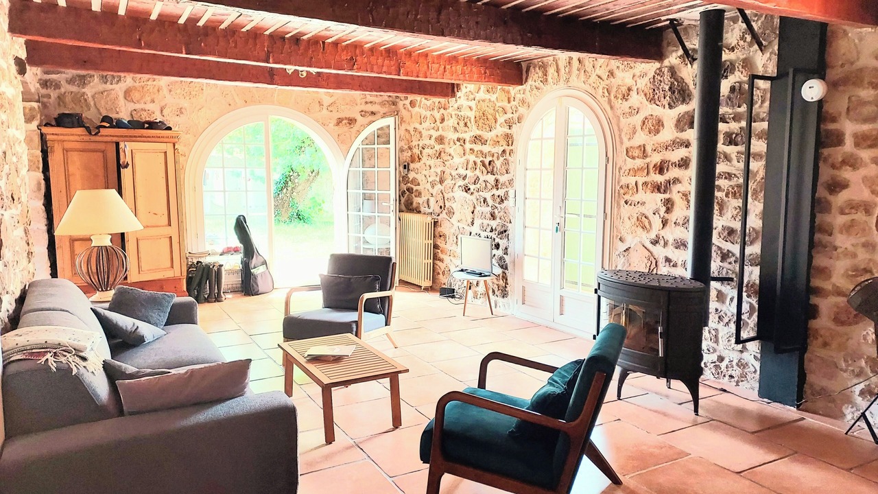 Photo of Livingroom in Forcalqueiret