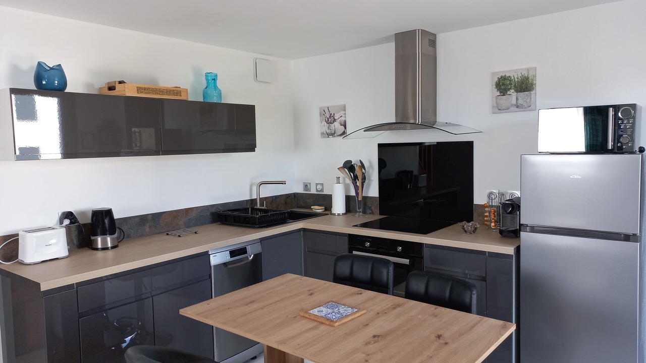 Photo of Kitchen in Saint-Cezaire-sur-Siagne