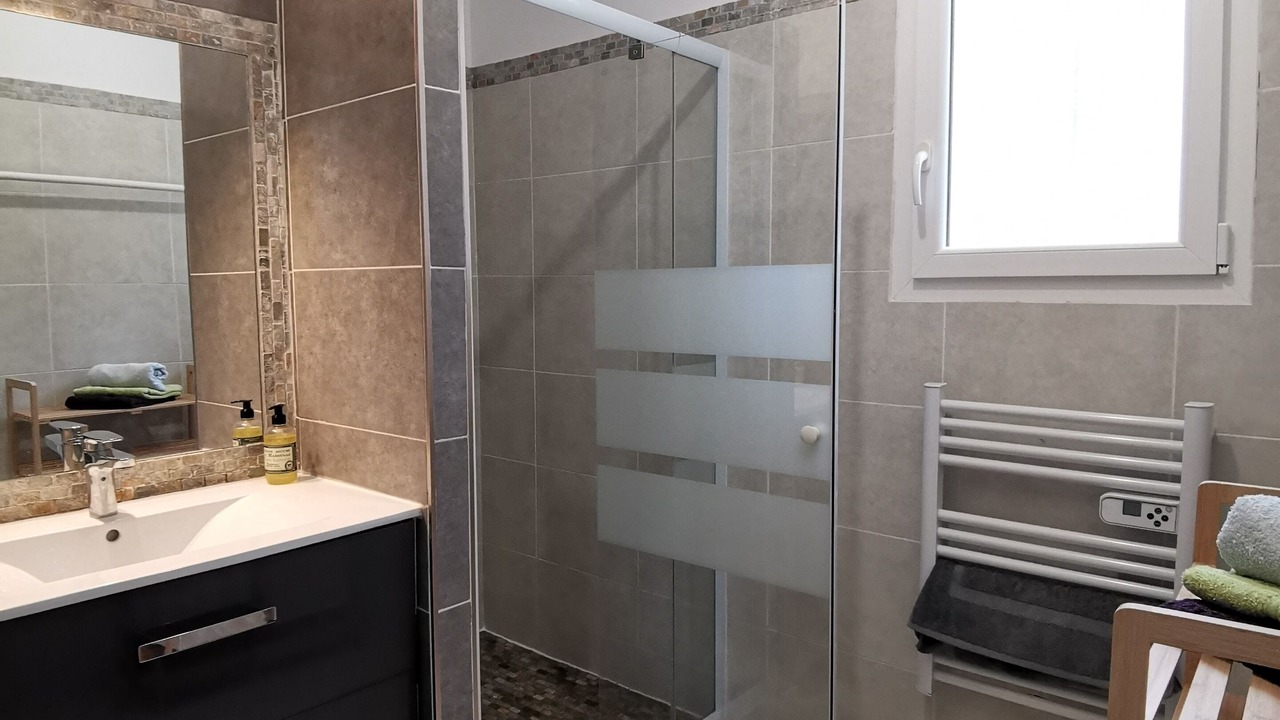 Photo of Bathroom in Bras