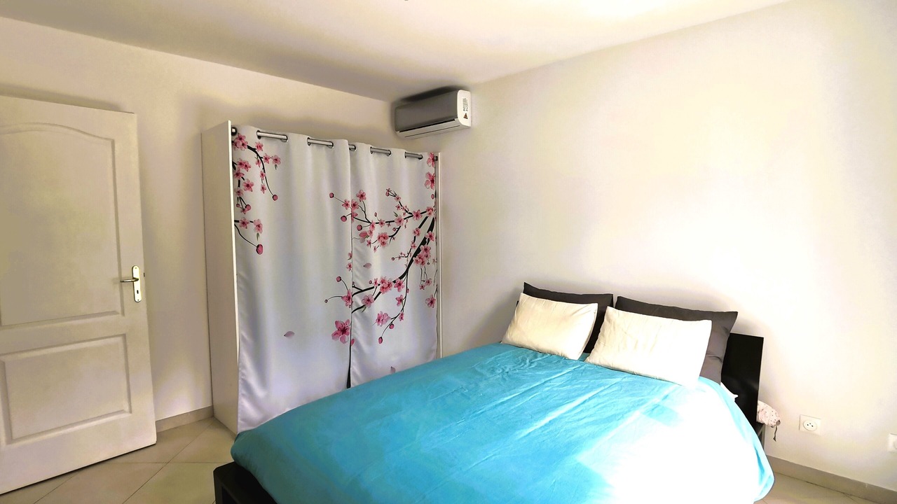 Photo of Bedroom in Bras