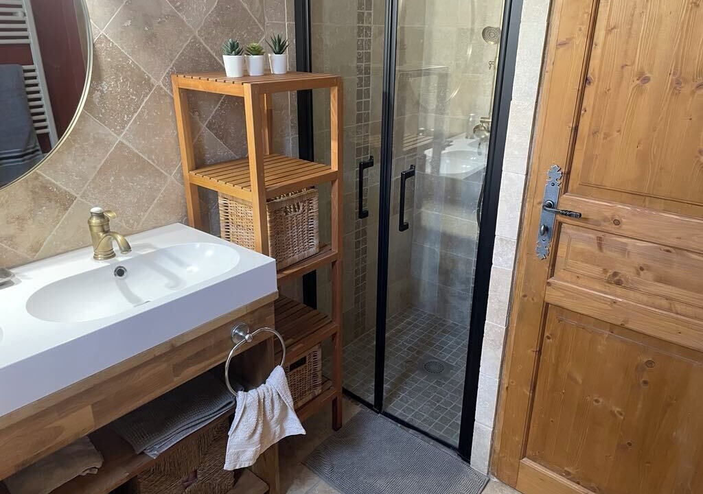 Photo of Bathroom in Manosque