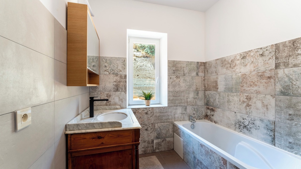 Photo of Bathroom in Miramas